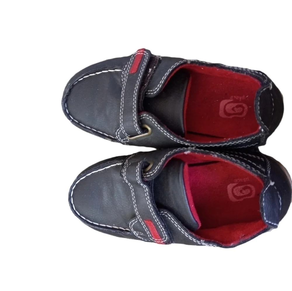 Leather Brown Fat kids Shoes Size 11 in Excellent Used Condition